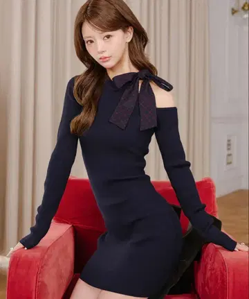 다리치 체크 리본 원숄더 니트 미니 원피스
