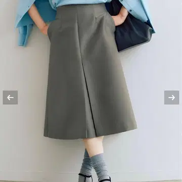 IENA 이에나 새틴 턱 디자인 스커트 스커트 블라우스 36 니트