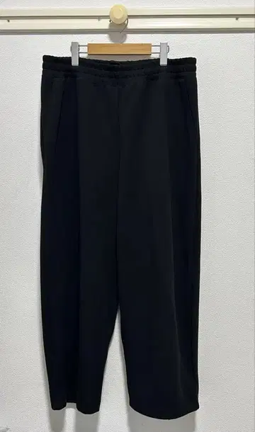 새상품급 유니클로 C 맨투맨 와이드 팬츠 블랙 XL