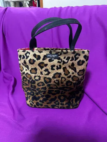 케이트 스페이드 레오파드 무늬 토트백