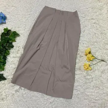 미사용 새상품 빔즈 미디 스커트 베이지 하이웨스트 턱 S