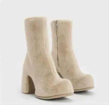 베이지 퍼 숏부츠 하이힐