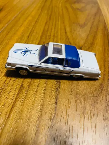 로우 라이더 캐딜락