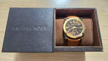 MICHAEL KORS 아날로그 시계