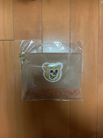 러브러리 바이 페이 올드 테디 와펜 파우치