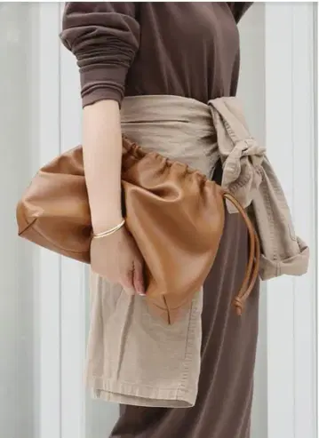 두지엠 클라세 셀리 클러치 숄더백