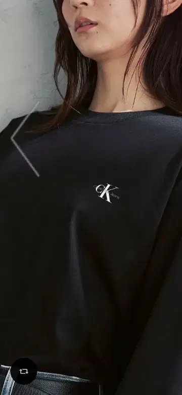 CK 로고 자수 블랙 긴팔 티셔츠 (1개)