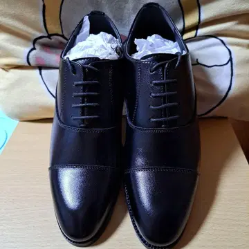 블랙 가죽 레이스업 슈즈