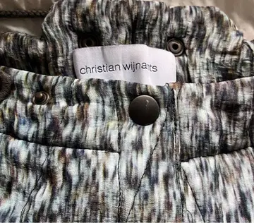 크리스찬 와이난츠 Christian Wijnants 숏팬츠