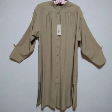 베이지 스탠드 카라 셔츠 원피스 M 사이즈 택 포함 새상품