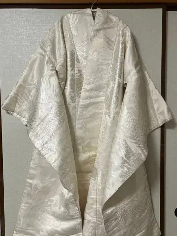 시로무쿠 3종 세트: 우치카케, 카케시타, 카케시타 오비