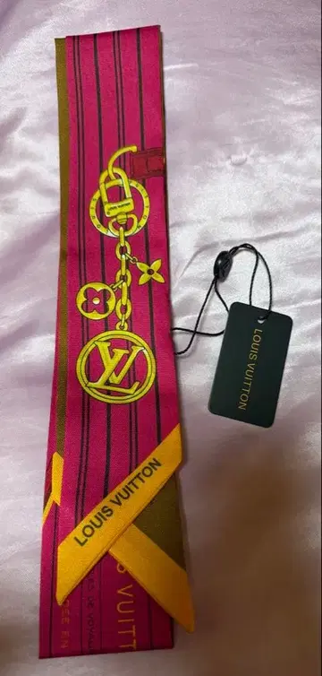 LV 스카프 핑크 브라운