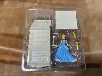 디즈니 인형의 집 아셰트 77호 신데렐라 피규어