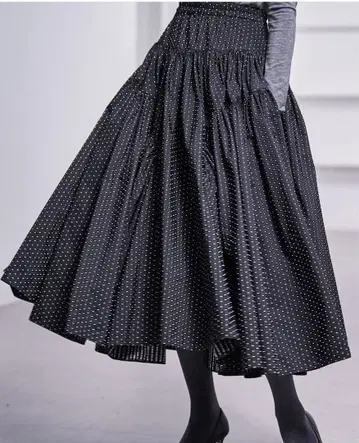 SHE 도쿄 엘레노어 트윙클 도트 블랙