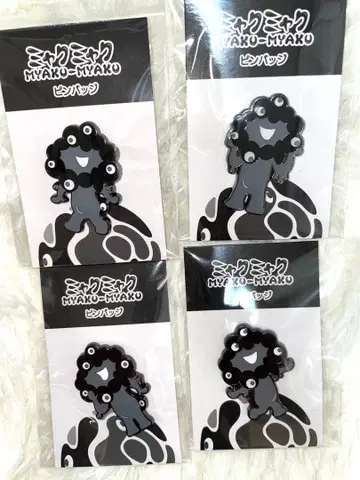 블랙 미야쿠미야쿠 핀 배지 A B C D 4종