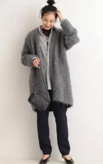 새상품급 ATON 모헤어 샤기 오버 사이즈 가디건