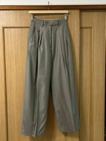 H beauty&youth 와이드 팬츠