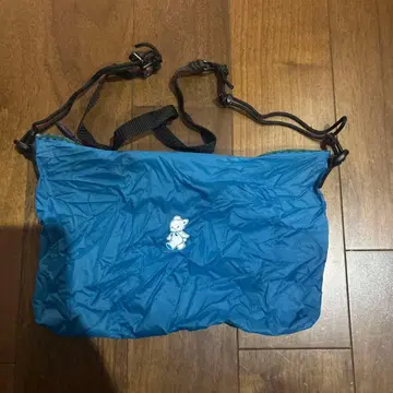 완판템 파미리아 숄더 미니백 블루 콜라보 TO&FRO