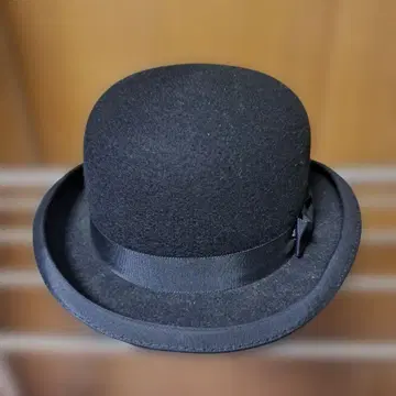 블랙 울 볼러햇