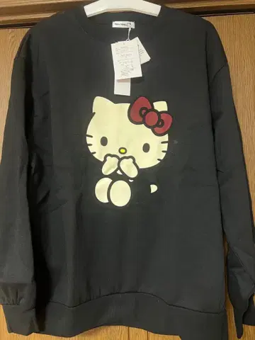 헬로키티 아베일 트레이닝복 3L 키티