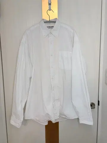 CAHLUMN 화이트 긴팔 셔츠