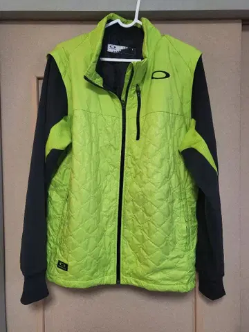 오클리 2way 자켓 할인 요청 가능