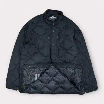 새상품급 유니클로 x 화이트 마운티니어링 리사이클 하이브리드 다운 L