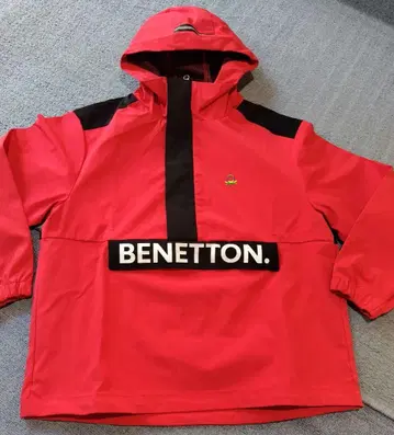 새상품 BENETTON 후드 부착 레드 아우터