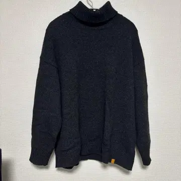 BEAMS HEART 터틀넥 니트