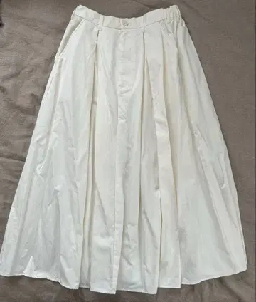 휴일과 시*오디너리 스커트 화이트 tandey