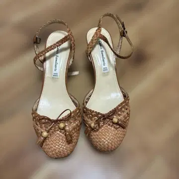 브라운 뜨개질 가죽 샌들