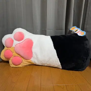 커다란 고양이 손 봉제 인형