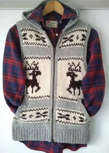 저널 스탠다드 코위찬 니트 베스트