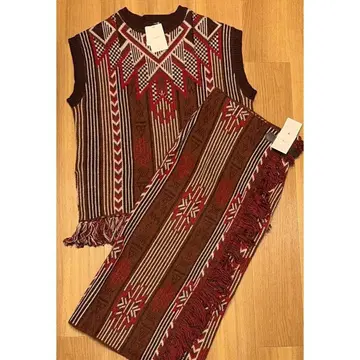 새상품 Ungrid 네이티브 자카드 니트 베스트 스커트 셋업