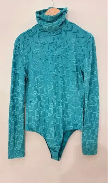 [ fumika uchida/후미카우치다 ] 벨로아/하이넥 상의/블루