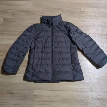 유니클로 울트라 라이트 다운 다운 자켓 XL 그레이