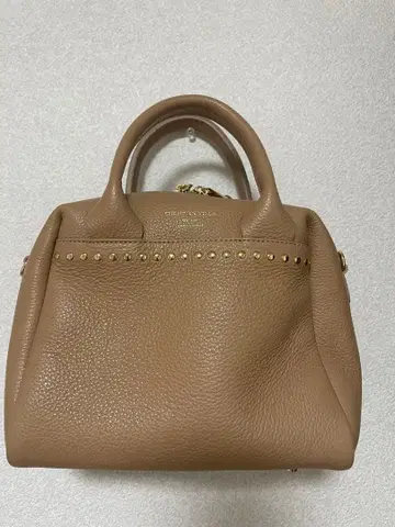 재가격 인하! 새상품 별주 CHRISTIAN VILLA 스터드 보스턴 백