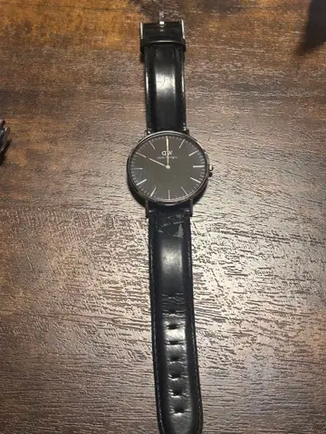 Daniel Wellington DW 블랙 손목시계