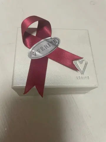 VERITE 블루 토파즈 귀걸이