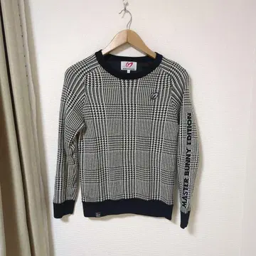 새상품 MASTER BUNNY EDITION 글렌체크 안감 니트
