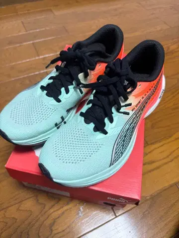 PUMA x HYROX 디비에이트 나이트로 3 러닝화