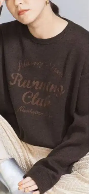 BEAUTY&YOUTH 자수 로고 크루넥 니트 풀오버