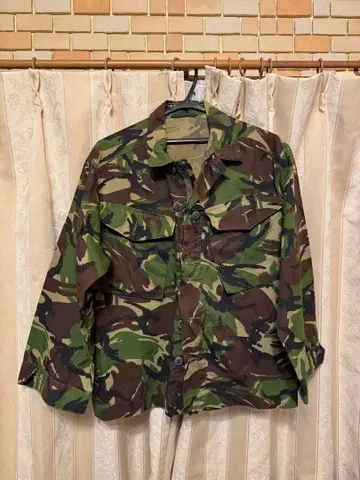 영국 카모플라쥬 긴팔 얇은 소재 자켓