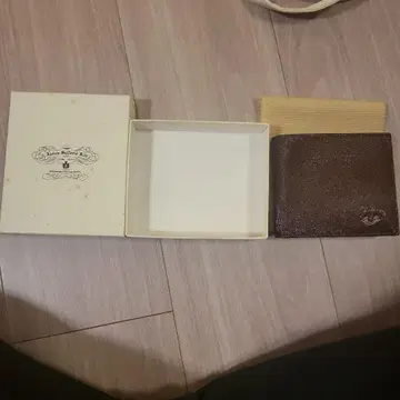 (미사용) 안티카 셀리아 리츠부 라운드 레더 접이식 지갑