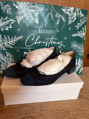 긴자 카네마츠 네이비 리본 포함 낮은 힐 펌프스