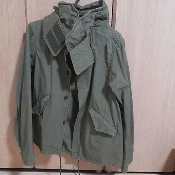 올리브 그린 모즈 코트 더블 칼라