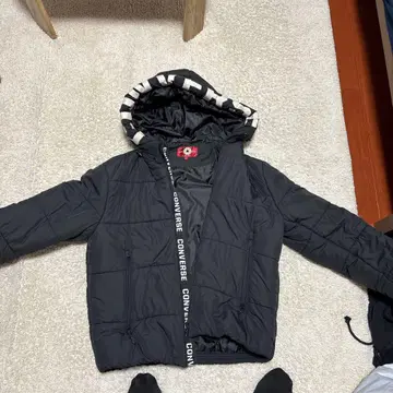 CONVERSE 후드 부착 다운 자켓 L 블랙
