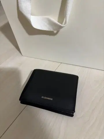 JIL SANDER 이단 접이식 지갑
