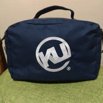 우에쿠사 카츠히데 KU 네이비 숄더백