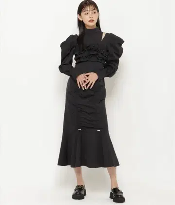 redyazel 원피스 프릴 드로스트 원피스 블랙